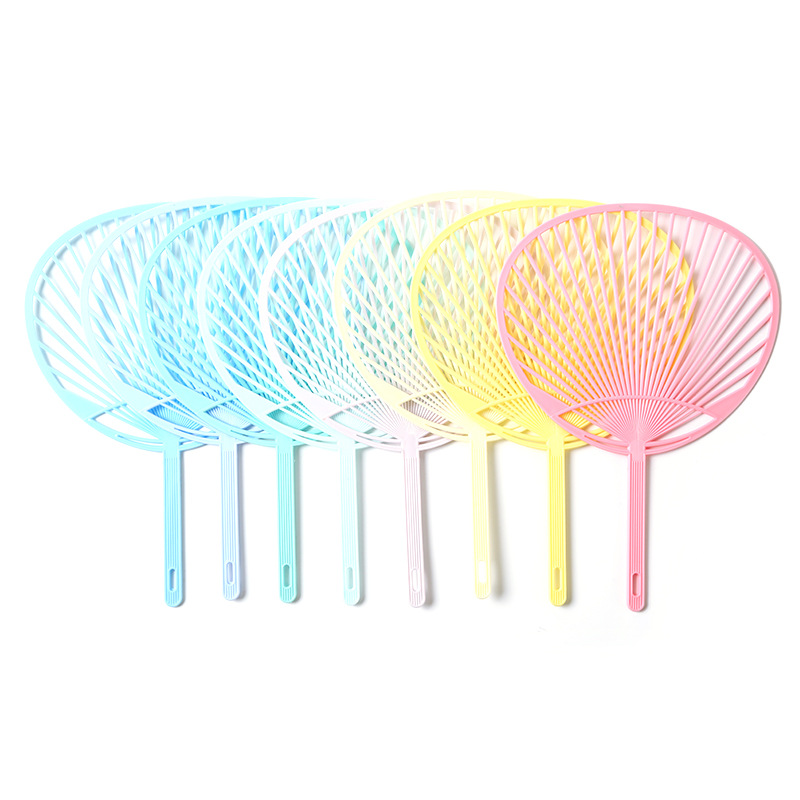 Plastic cartoon PP advertising fan plastic fan gift round plantain shaped fan plastic fan bone large number of in stock