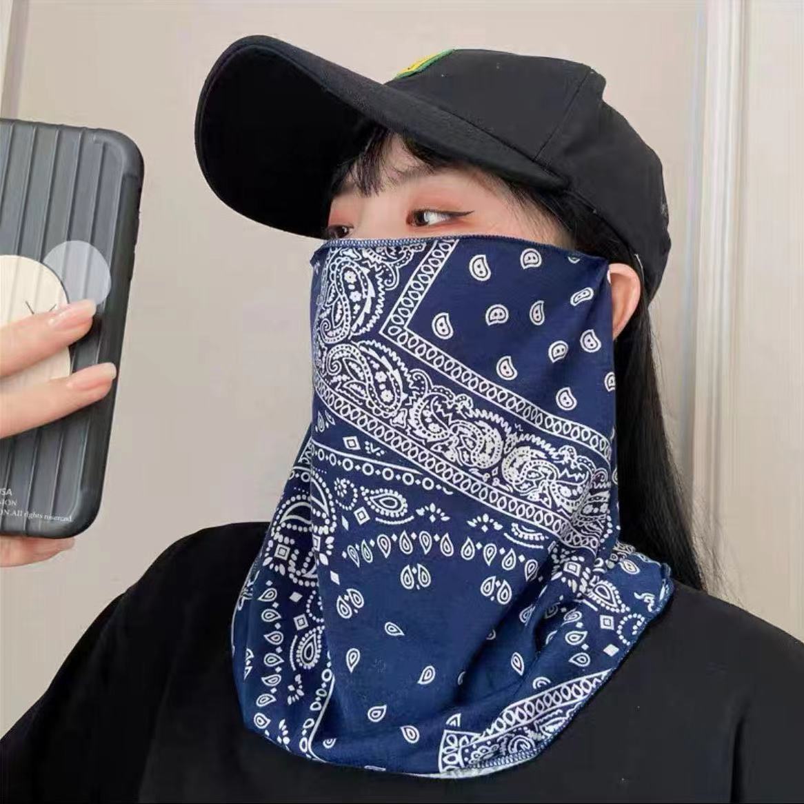 Triangle Towel Sunscreen Face Covering Ice Silk Ear Hanging Mask Sports Neck Protector Breathable Neck Sleeve for Men and Women Spring and Summer Scarf