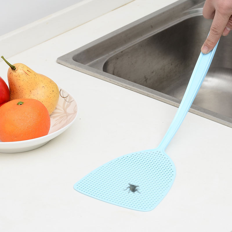 Fly swatter thickened mesh plastic fly swatter summer household durable mosquito swatter extended handle fly swatter