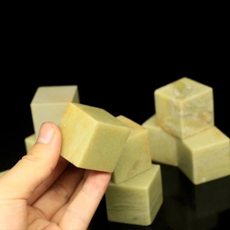 Qingtian stone seal 3*3*3CM stone seal material seal stone stone carving stone seal material a generation of hair