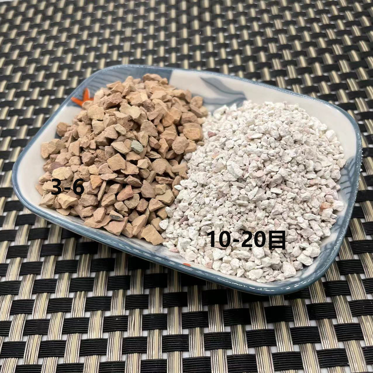Zeolite Granules, Zeolite Powder, Zeolite for Absorbing Ammonia, Removing Nitrogen and Purifying Water Quality