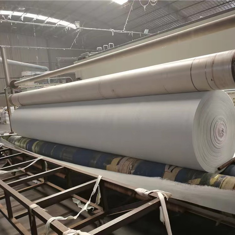 Sichuan Chengdu Non-Woven Geotextile Cloth White Green Red Road Maintenance Dustproof and Water-Permeable Geotextile Cloth