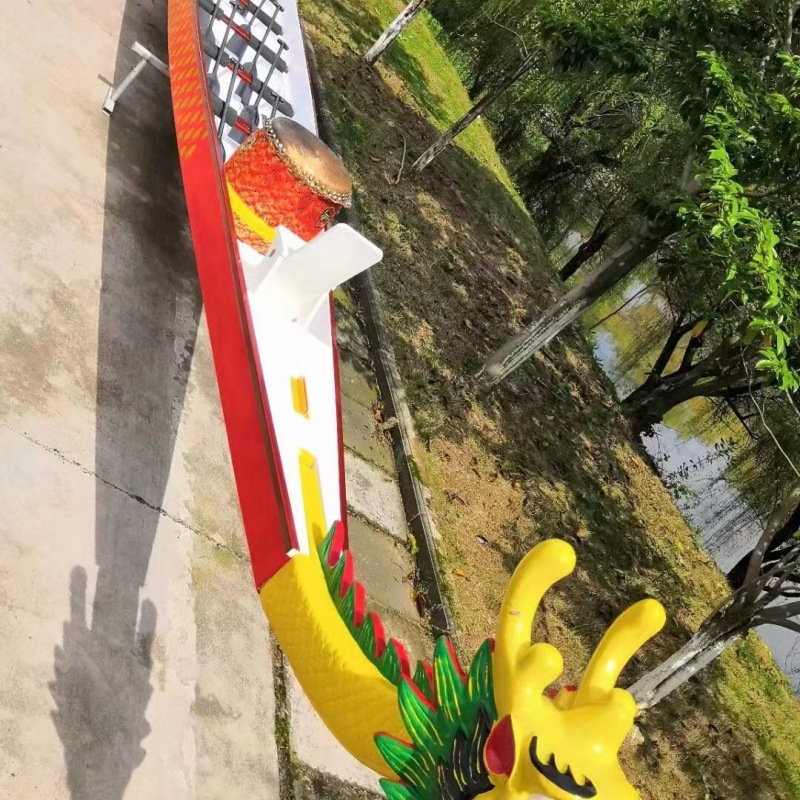 Professional Dragon Boat Racing for 12 or 22 People, Custom-Made Wooden Rowing Boats for the Dragon Boat Festival