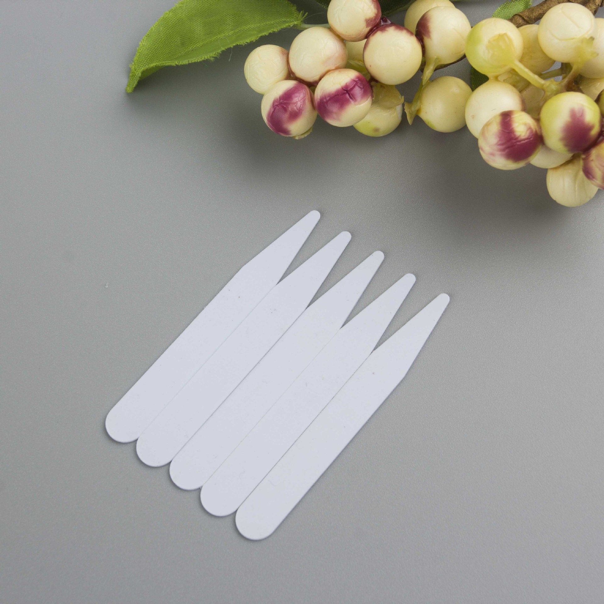 Factory Direct Sales Plastic White Collar Corner Piece Shirt Collar Insert 70 Silk Pvc Collar Support Spot Wholesale