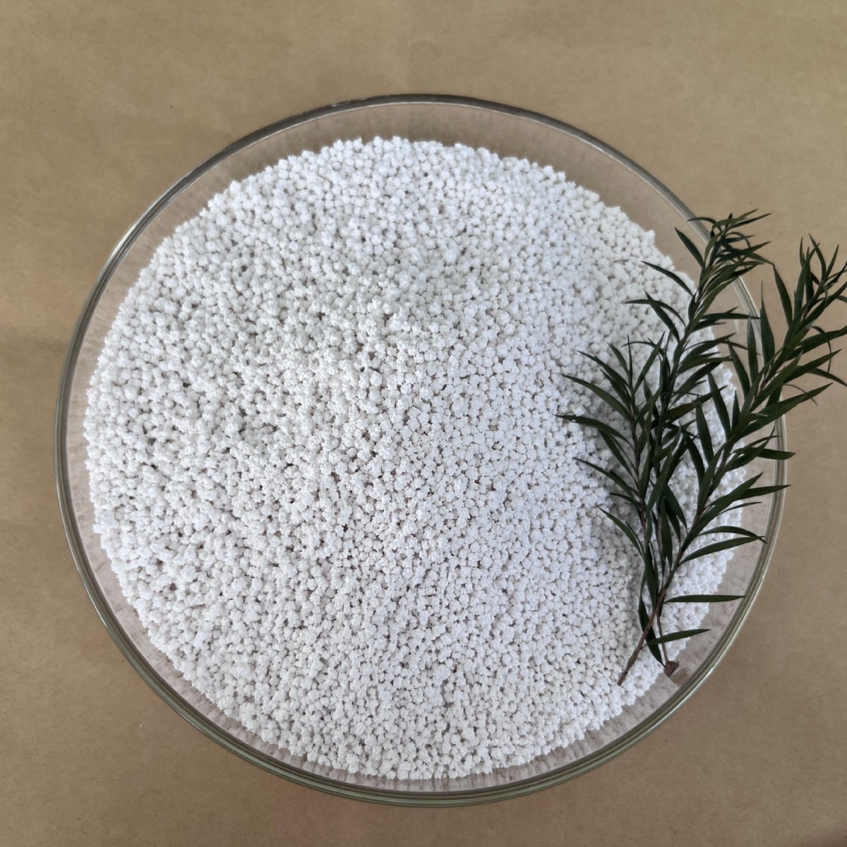 Calcium Chloride for Water Treatment Desiccant Industrial Powder-Shaped Thorn Ball-Shaped Flake Calcium Chloride