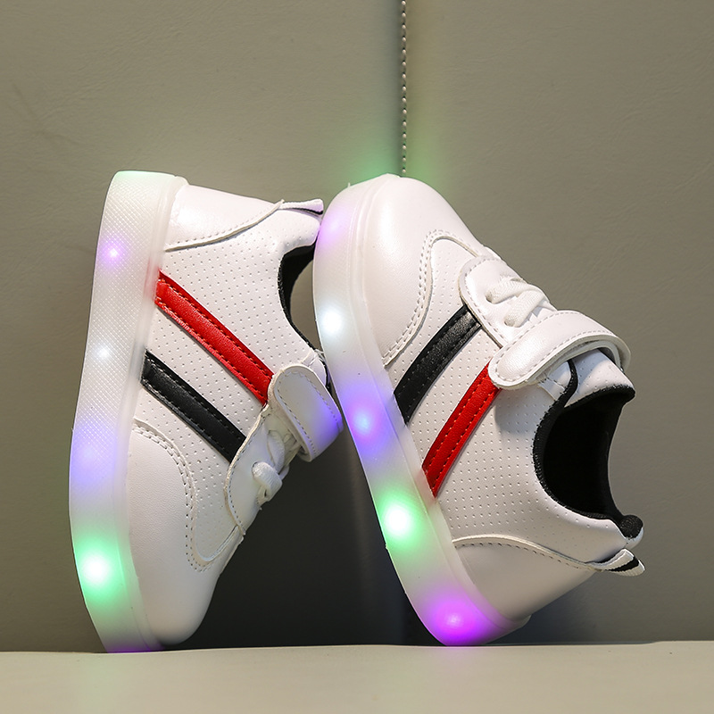 2021 Spring and Autumn New Children's Light Shoes Boys LED Sports White Shoes Girls Colorful Flash Flat Shoes