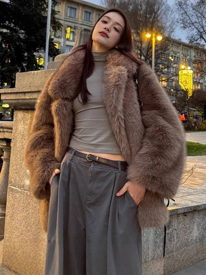 New Cross-Border Fur Outwear for Women in Autumn and Winter Warm Suit Collar Imitation Fur Outwear Mid-Length Fox Fur Outwear
