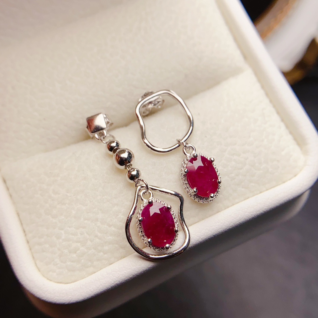Amazon Cross-Border Supply of Natural Ruby S925 Silver Earrings Niche High-End 5*7 Earrings Factory Wholesale