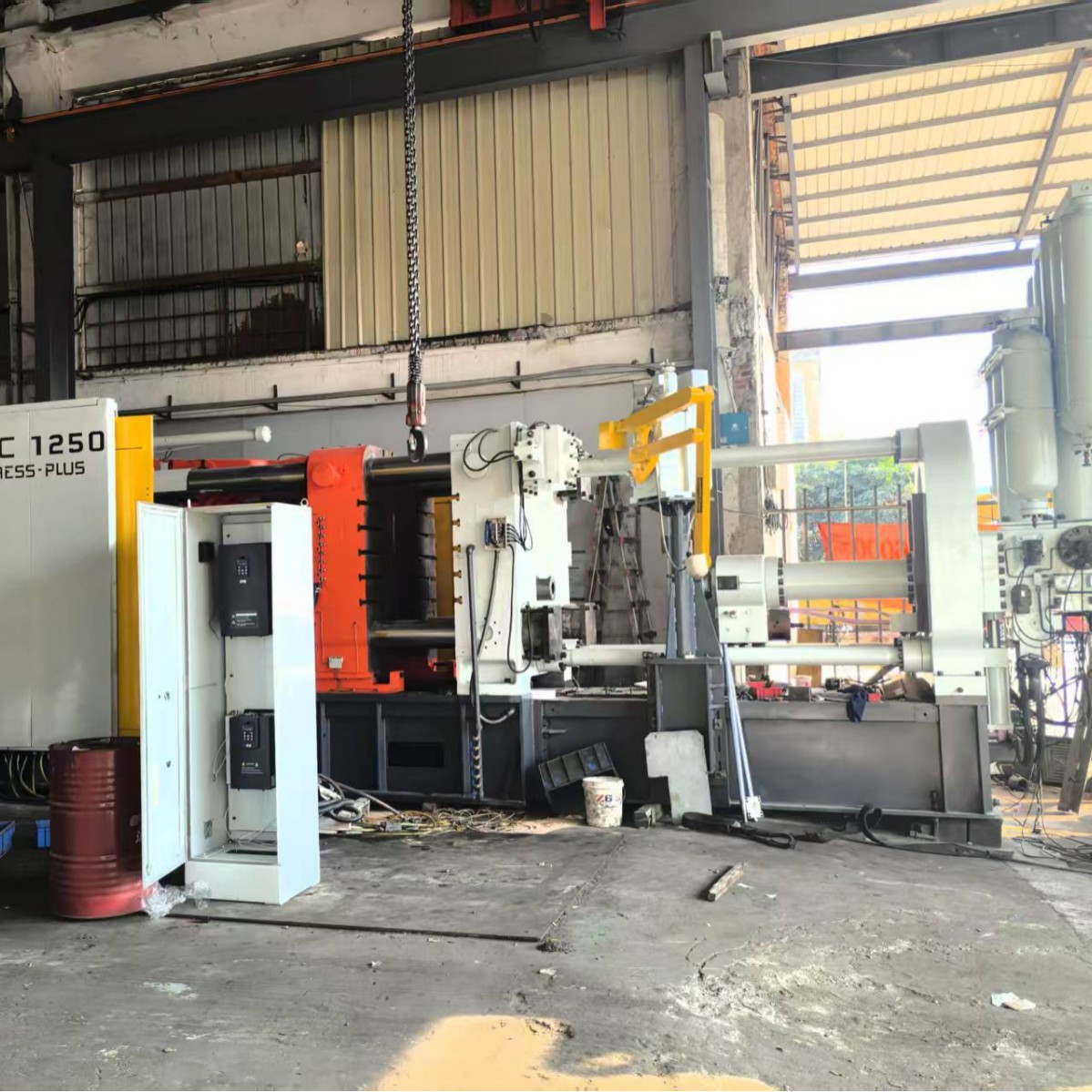 Li Jin Yi Mi Haitian 1250T Large Die Casting Machine Aluminum Alloy Cold Room Bedroom Heavy Duty Cold Room Die Casting Machine