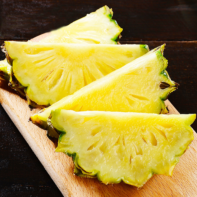 Guangxi Perfume Pineapple Wholesale 4kg Gift Box Fresh Sweet and Sour Seasonal Pineapple Tropical Fruit Non-Golden Diamond Pineapple