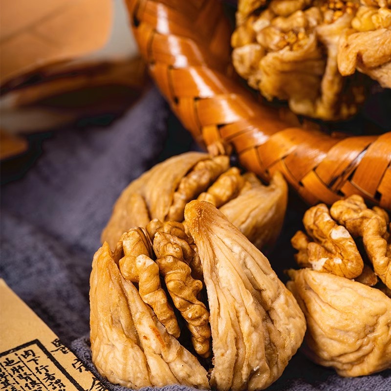 On behalf of the hair fig with walnut kernel hug fruit independent package 500g sugar buns dried fruit snacks fig with walnut
