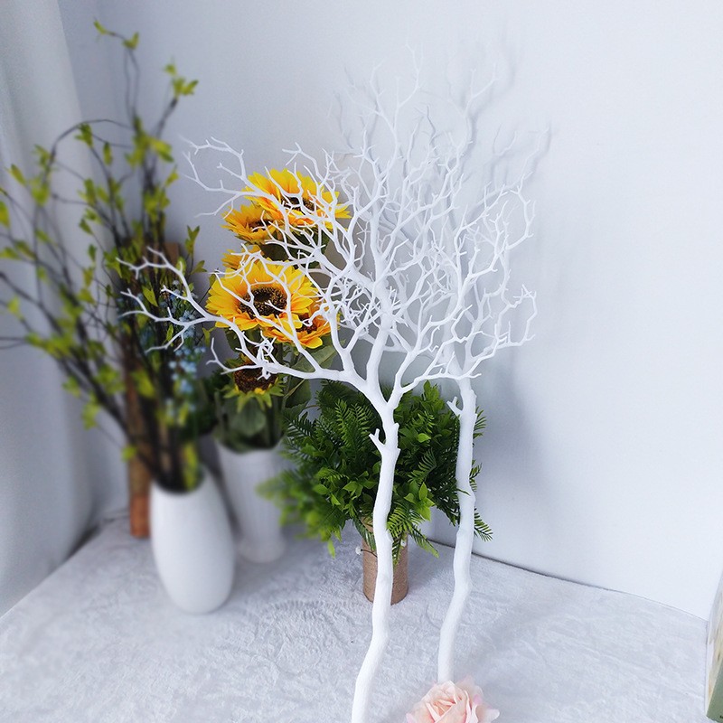 Factory wholesale simulation coral branches dead branches fake trees plastic trees wedding road guide dry branches ornaments shooting props