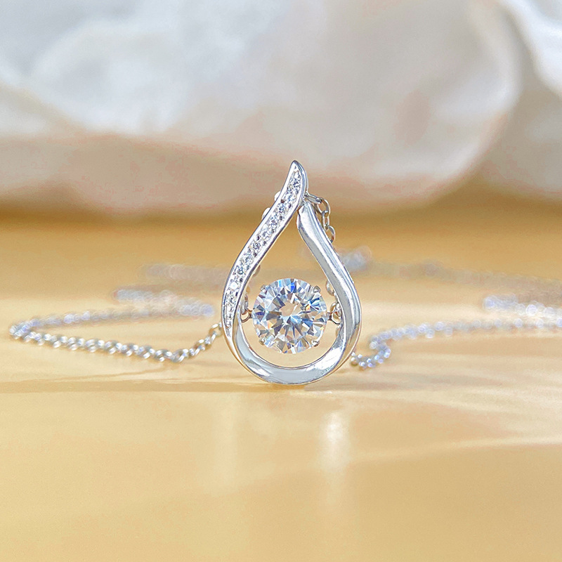 S925 Sterling Silver Pendant Moissanite Necklace for Women, Water Drop Light Luxury French Style, Dynamic Mature Temperament, High-End Collarbone Chain