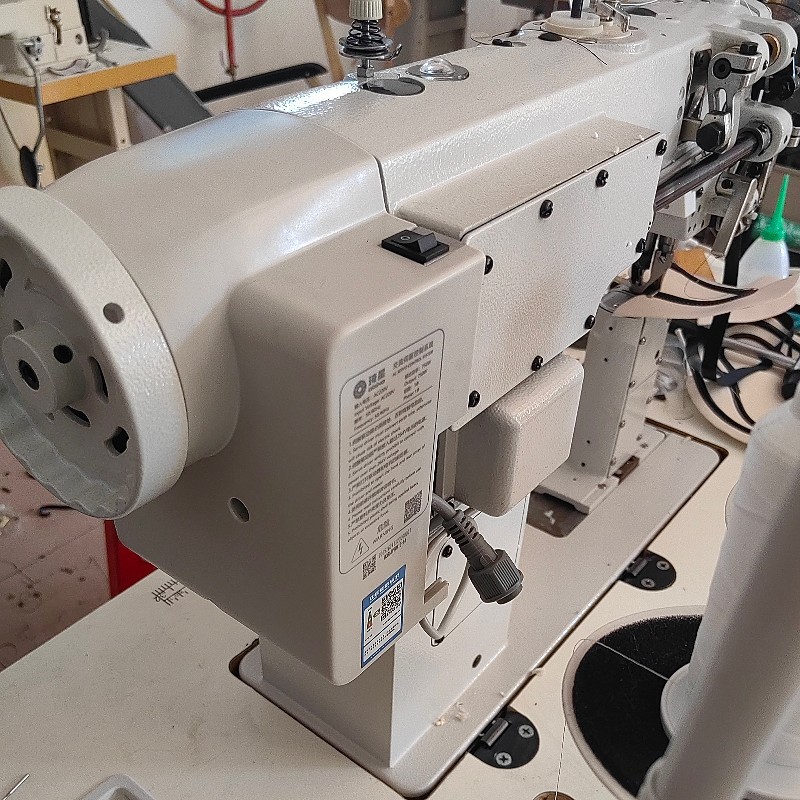 Bl-08110 Hot Sale High Quality Double Needle Sewing Machine for Shoes Industrial Sewing Machine Leather Sewing Machine