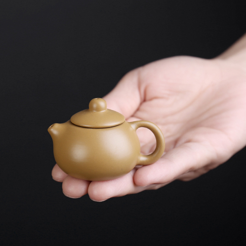 Creative Purple Sand Mini Fingertip Pot, Small Milk Teapot, Handle Pot, Tea Play Set, Tea Pet Ornament, Small Ceramic Factory