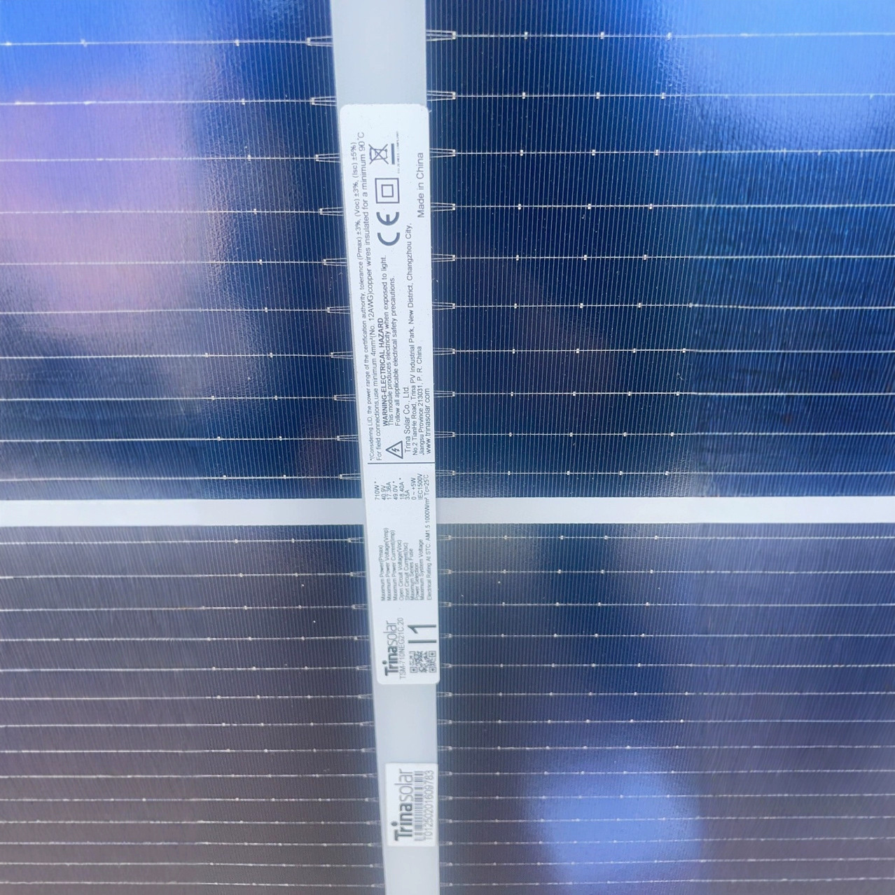 Sell Trina solar panels 710w high-power double-sided photovoltaic panels N-type roof power generation panels