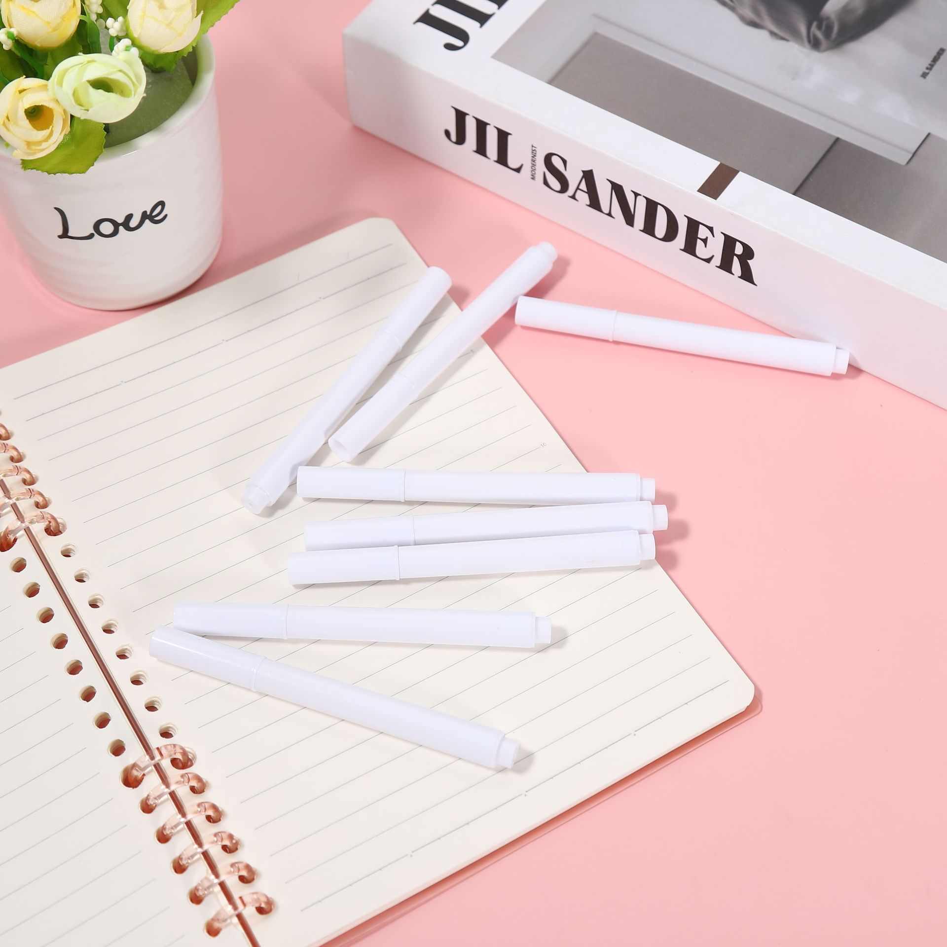 Liquid chalk white whiteboard pen liquid light board pen LED fluorescent light board pen children graffiti painting blackboard pen