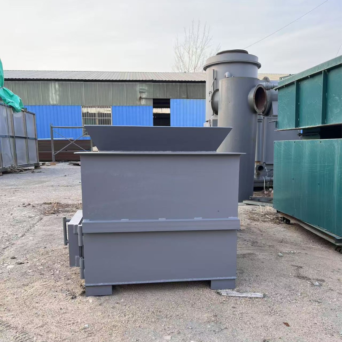 Manufacturer Customized Small Garbage Vaporizer Waste Wire Garbage Incinerator 300 Tons Industrial Garbage Treatment Equipment