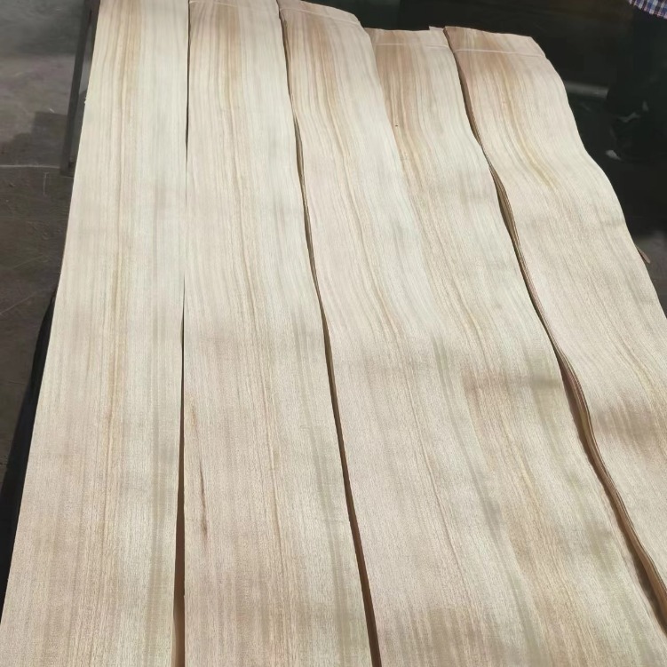 Dongguan Direct Supply Rubber Wood Veneer Rubber Wood Veneer Fsc Rubber Wood Veneer Straight Grain Rubber Wood Veneer Mountain Grain