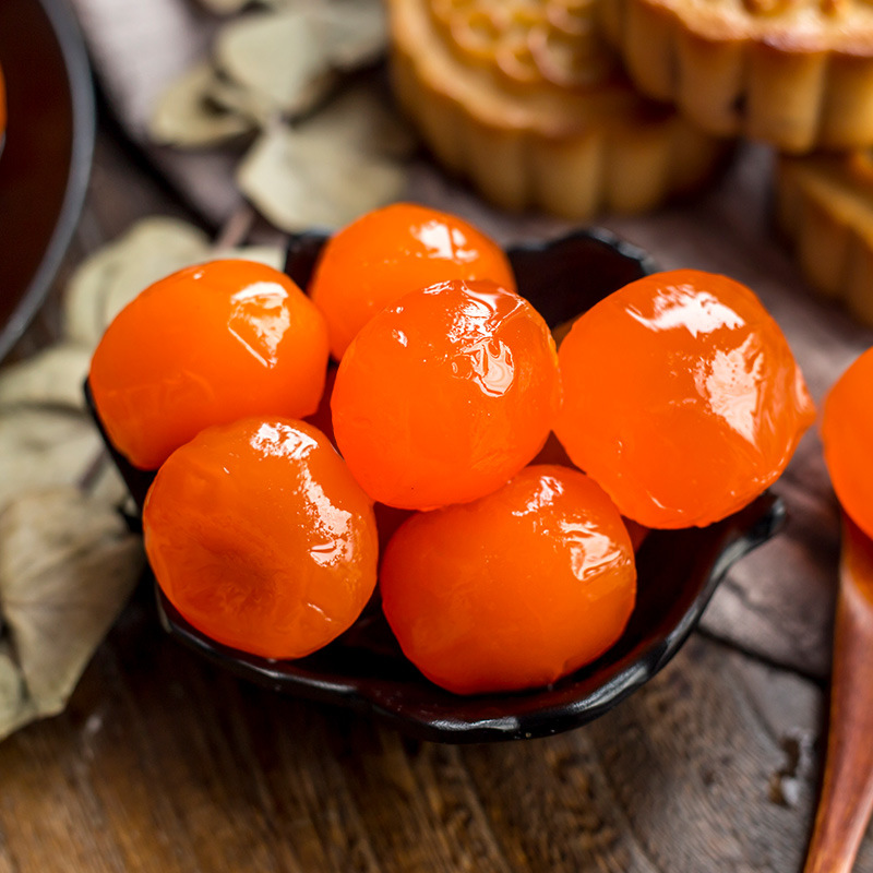 Guangzhou huiweiyuan factory wholesale 7-10g vacuum small 20 tablets/pack moon cake egg yolk crisp baking fillings salted egg yolk