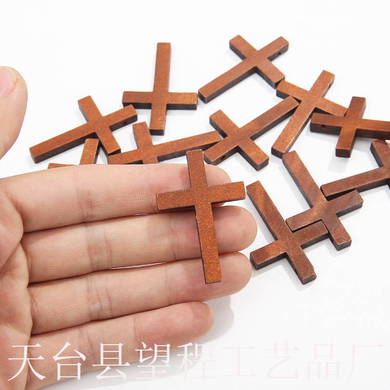 Factory direct 4*3cm wood cross solid wood pendant crafts wooden cross DIY jewelry project