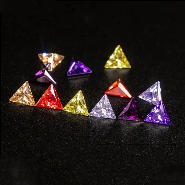 Synthetic Gem Wholesale Color Zircon Bare Stone Right Angle Triangle Pointed Hand Cubic Zirconia Wholesale