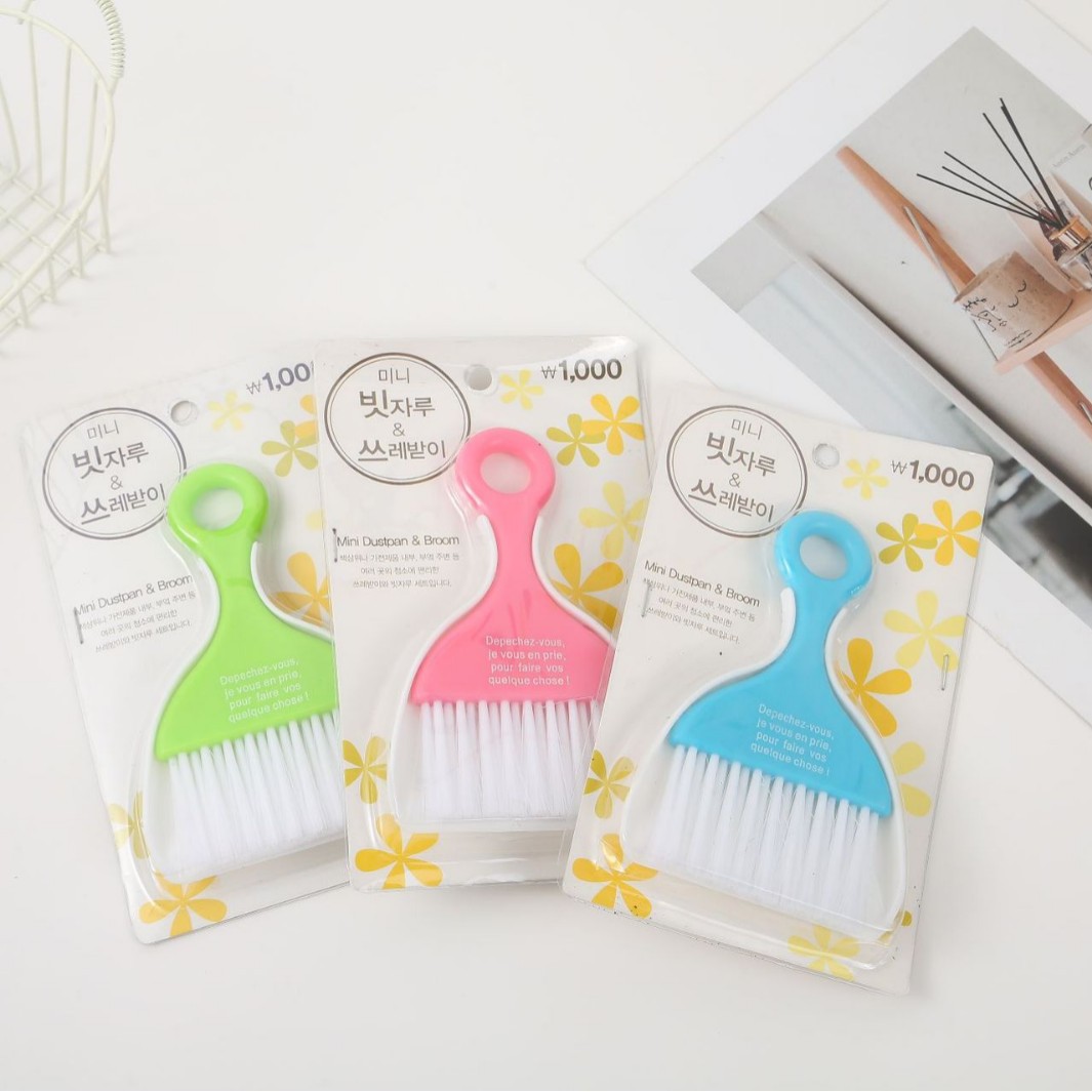 Заводская совок маленькая метла двухчастный настольный щеточный набор для очистки клавиатуры инструмент для уборки клетки для хомяка