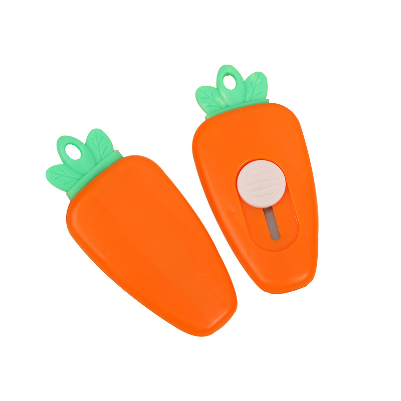Factory supply cute carrot art knife express unpacking knife cartoon office mini paper cutting knife wallpaper knife