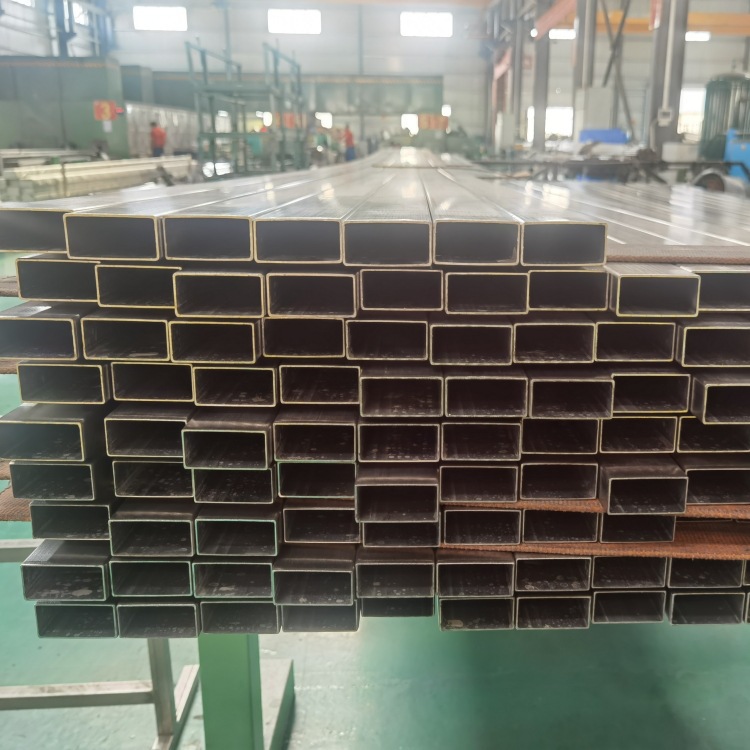 Factory Direct Sales Stainless Steel Rectangular Tube 304 Welded Bright Brushed Stainless Steel Rectangular Tube Spot Wholesale