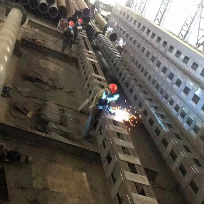 Foshan Manufacturer Processes Lattice Columns for High-Rise Buildings, Box Columns, Subway Foundation Steel Lattice Columns, and Steel Columns Bending