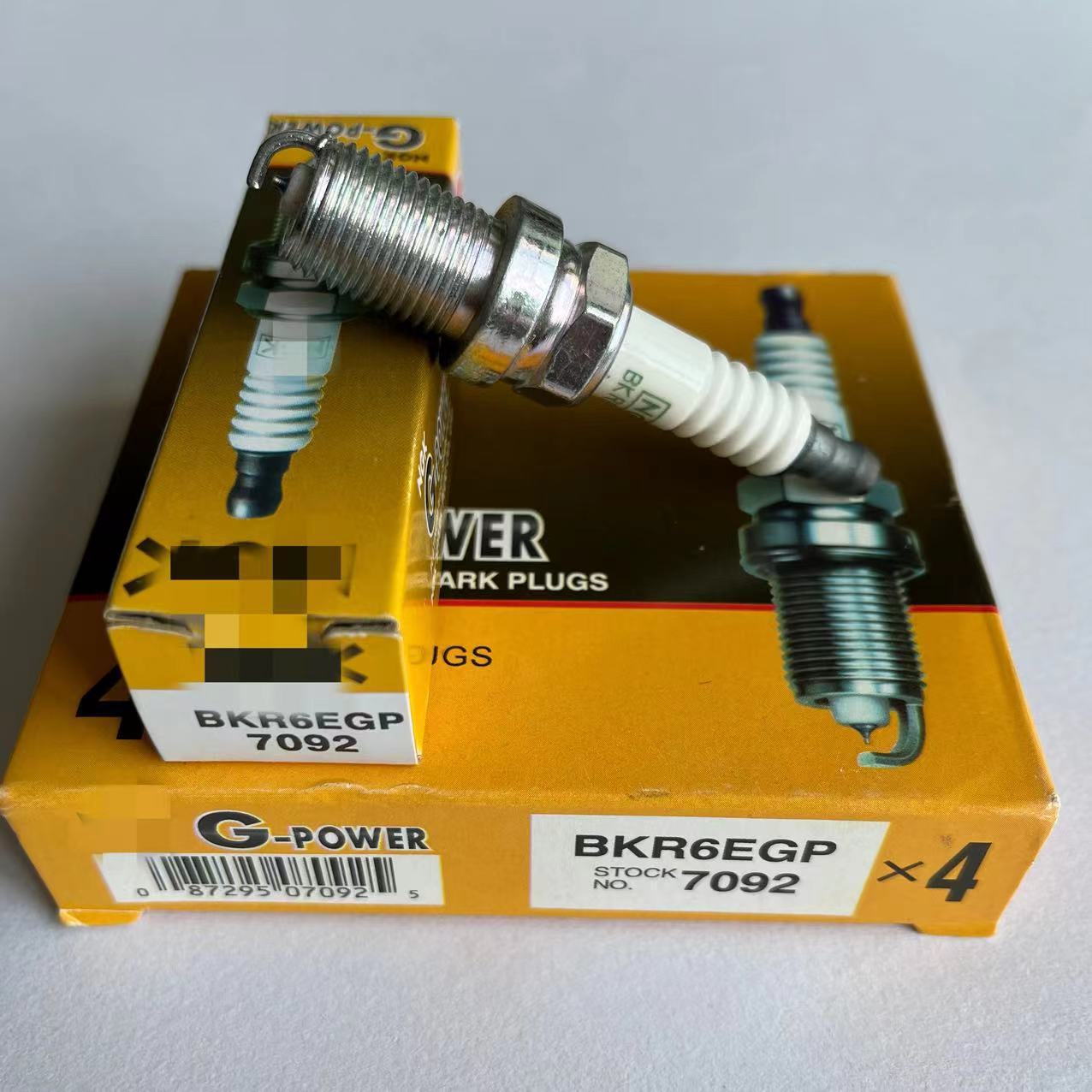 Automobile spark plug BKR6EGP auto parts double gold NGK spark plug 7092 car van fire nozzle