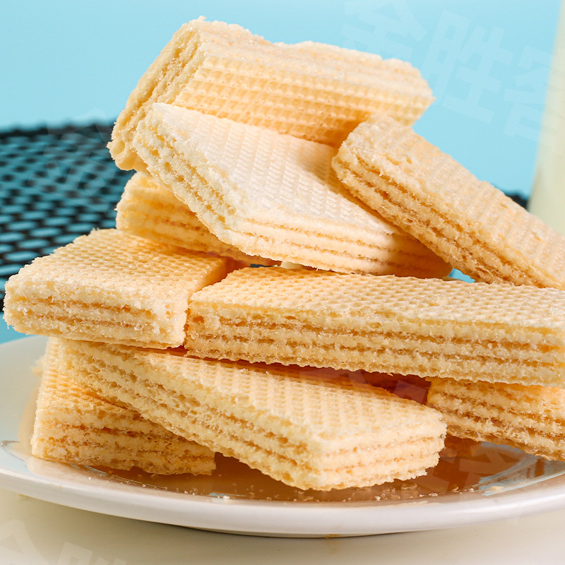 [Full Box of 50 Packs] Strawberry Ice Cream Soy Milk Sandwich Wafer Biscuits Ready-To-Eat Snacks with Free Shipping!