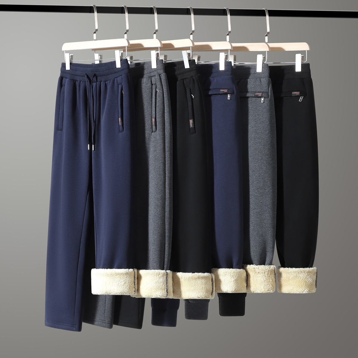 Autumn and Winter Fleece-Lined Sweatpants for Men, Loose Cotton Pants, Straight-Leg Casual Trousers, Autumn and Winter Sweatpants, Lamb Fleece Pants for Outdoor Wear