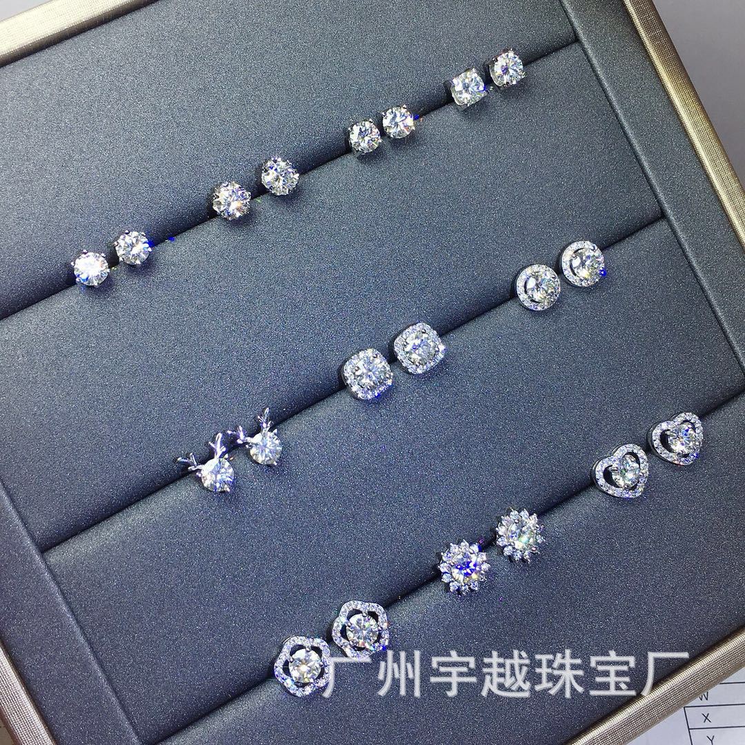 Factory wholesale Mosan diamond earrings earrings S925 silver inlaid 1 karat D color style multi-certificate black card