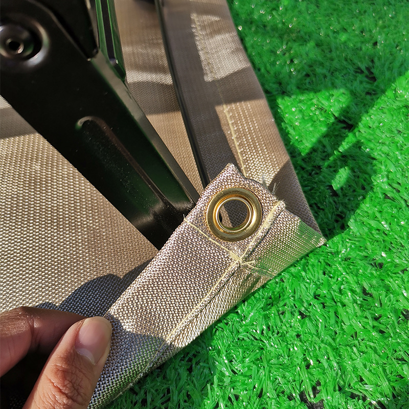 Golden barbecue fire blanket 0.5mm 1mm fixed hole camping fire mat temperature 550 degree silicone coating