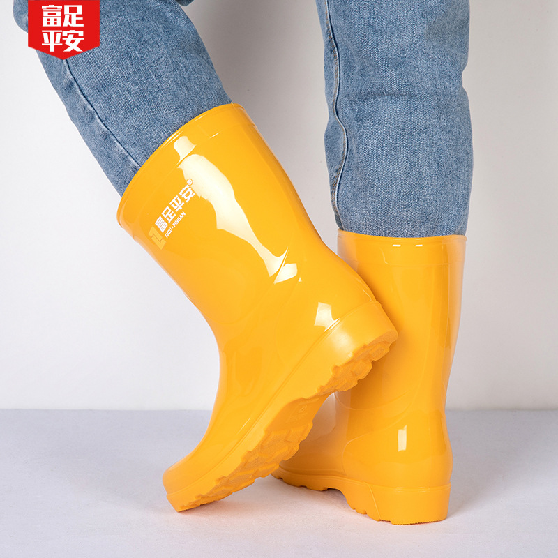 Special Long Rain Boots for Livestock Breeding, Men's High Rain Boots, Men's Water Shoes, Non-Slip, Waterproof, Thickeneded and Wear-Resistant Rubber Shoes