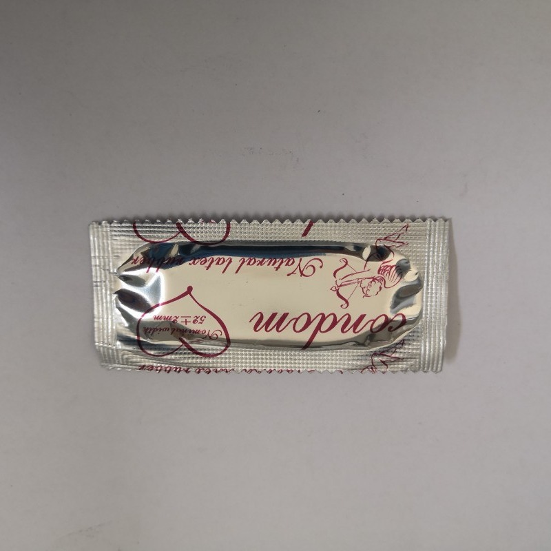 Foreign Trade English Export Spot Condoms Long Package Glossy Particles Hyaluronic Acid Ultra-Thin Large Oil Benow