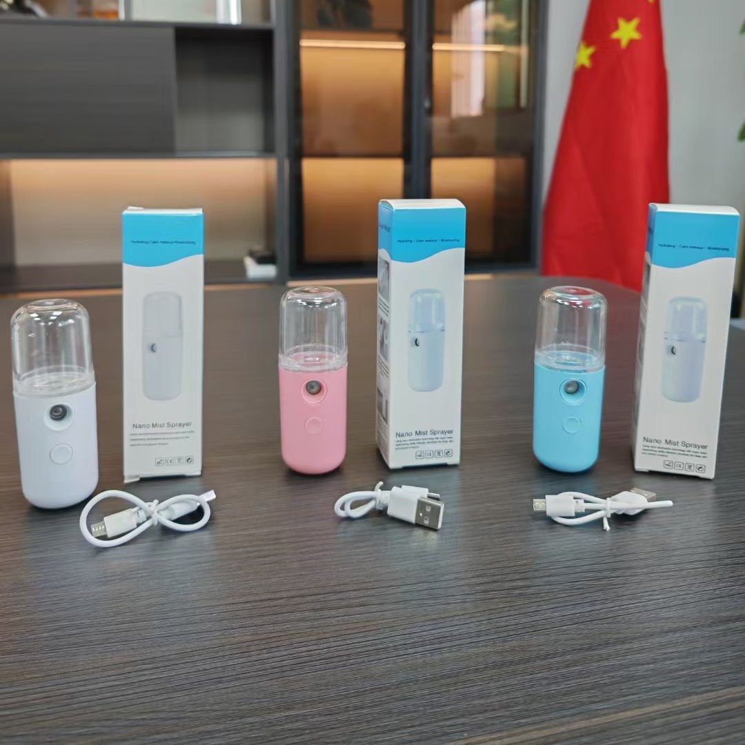 Импортный нано распылитель увлажняющий инструмент маленький портативный подарок для студентов из магазина игрушек