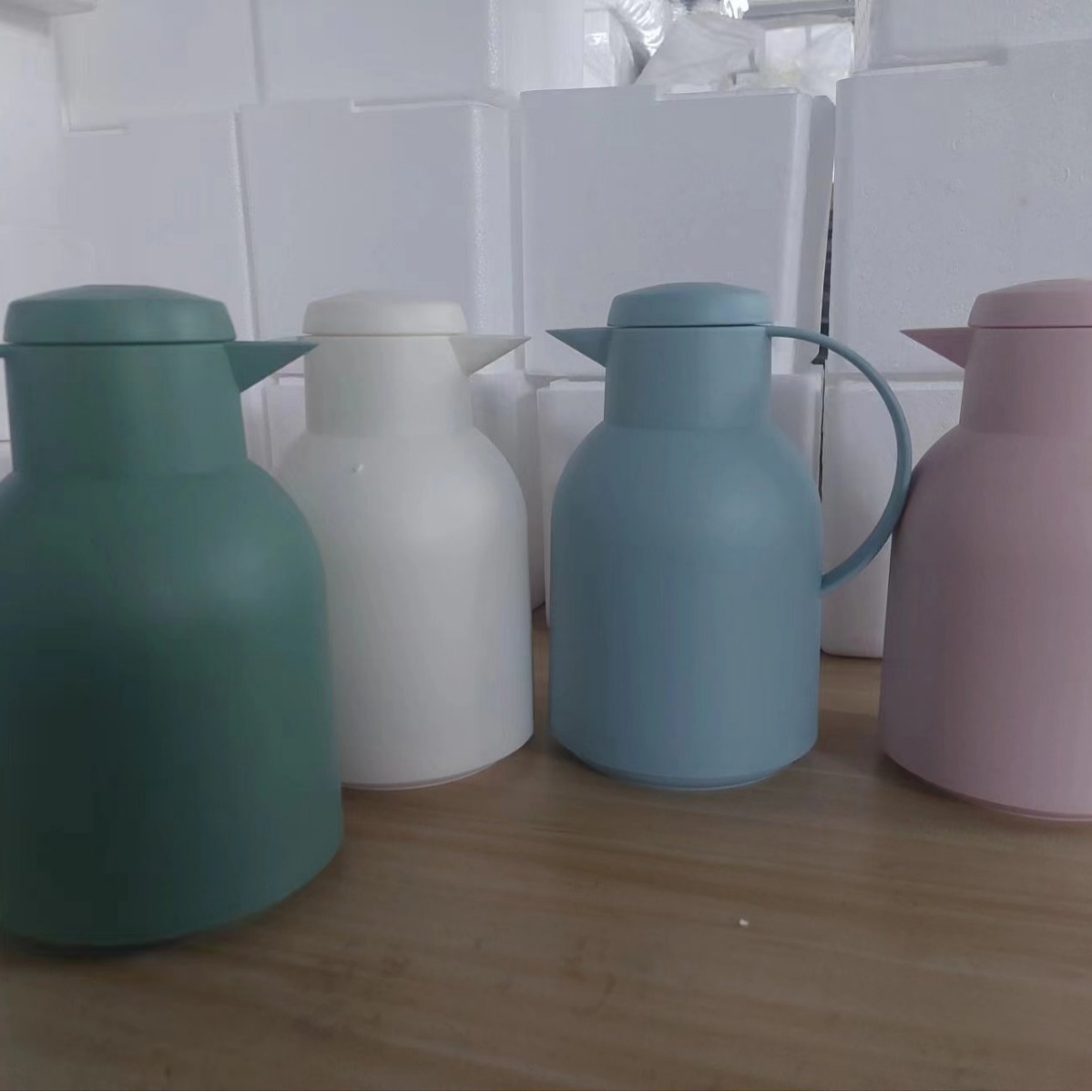 New product glass liner thermos household thermos portable car-mounted thermos kettle teapot pressing drill surface thermos