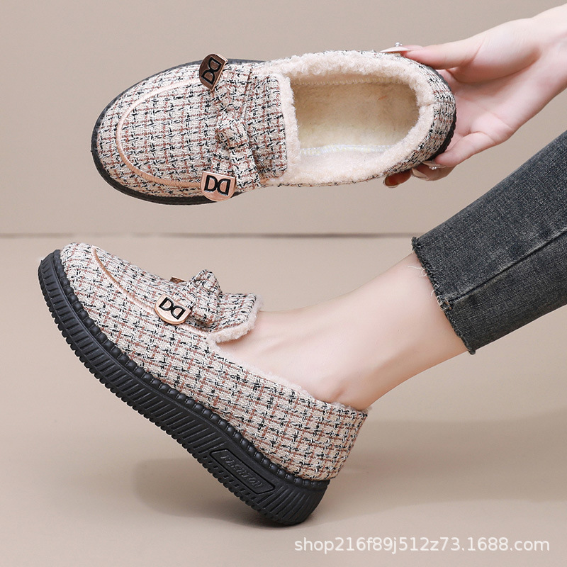 Winter Old Beijing Cloth Shoes for Women, Cotton Shoes for Middle-Aged and Elderly, Fleece-Lined, Thickened, Warm, Flat Non-Slip Granny Cotton Boots
