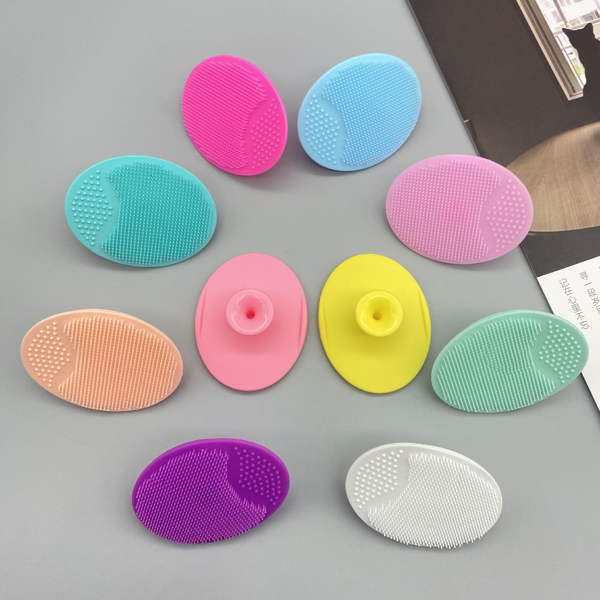 Силиконовая щетка для купания для детей, массажная щетка, овальная щетка для лица, очищающая щетка для пор