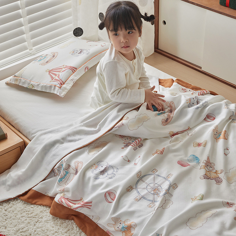 Class A bamboo fiber blanket four-layer maternal and infant grade bamboo cotton yarn blanket summer nap blanket printed children's blanket wholesale