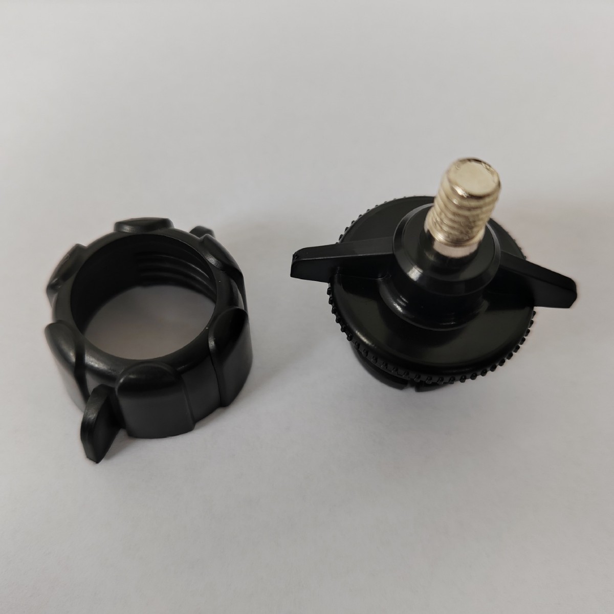 1/4 Nut Adapter 17mm Ball Head Connection Live Broadcast Mobile Phone Mobile Phone Radiator Live Broadcast Bracket Universal Wheel