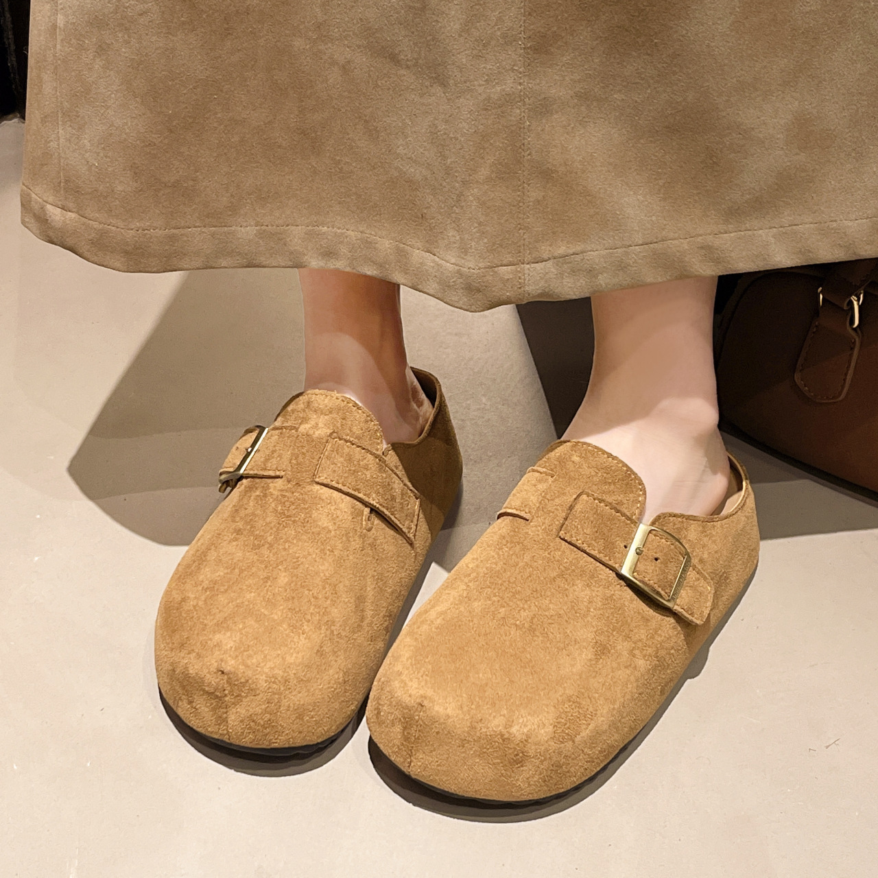 Tassel Chanel-Style Flat Slippers for Women, New 2025 Fashion Versatile Slip-On Birkenstock-Style Closed-Toe Slippers