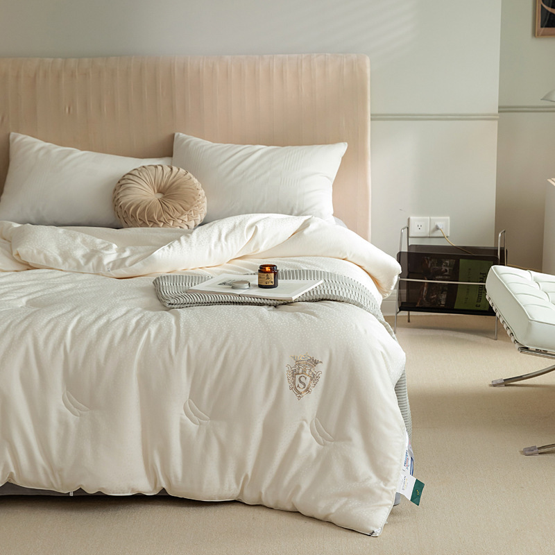 Two-in-one core winter quilt quilt quilt spring and autumn pure cotton high-end summer 55% quilt air conditioner 80s quilt mother and child soybean Royal product