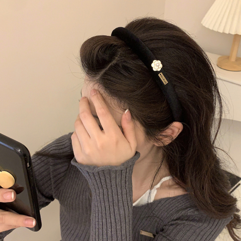 Chanel Style Vintage Simple Flower Black Velvet Headband Women's All-match Elegant Outgoing Fashion Simple Headband Hair Accessories