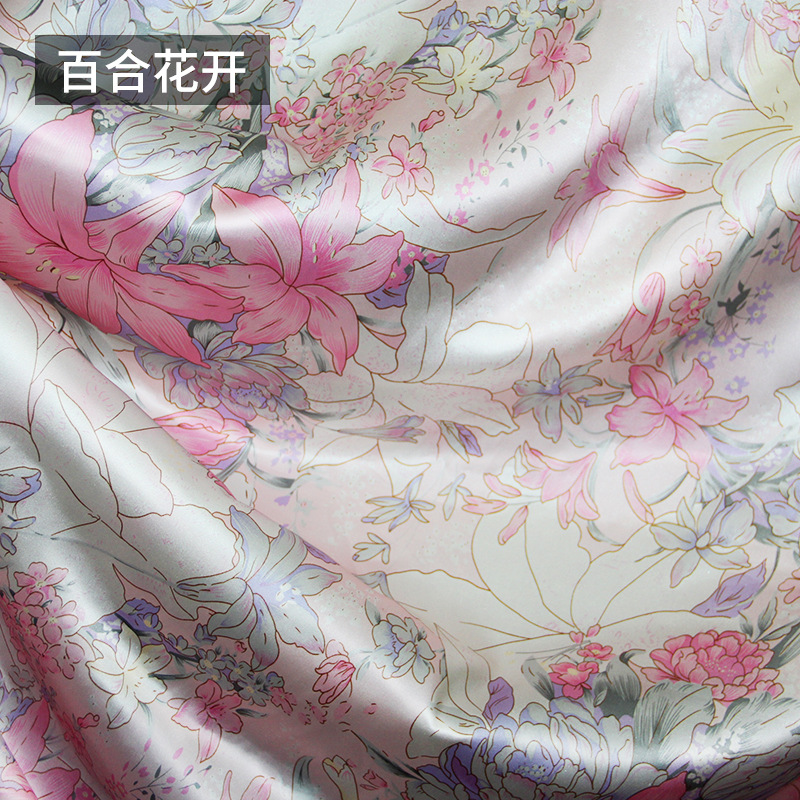 Silk Fabric Plain Crepe Satin Printed Bed Sheetss Bedding Quilt Cover Mulberry Silk Clothing Pillowcase Manufacturer Wholesale Silk Silks and Satins