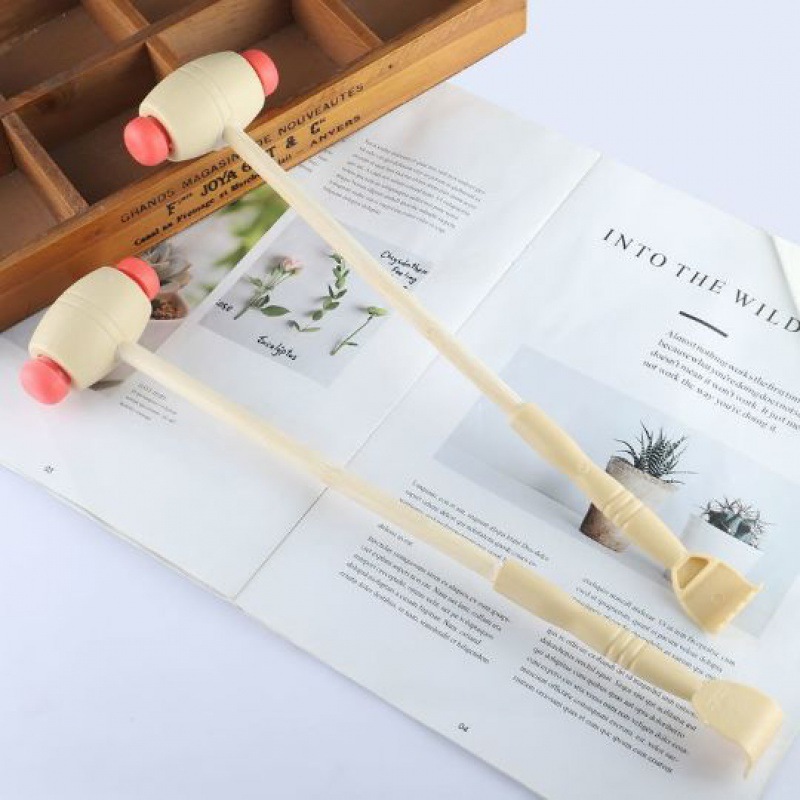 Scratching and knocking back massage hammer wooden handle don't ask people to scratch back hand scratching device beating cervical spine waist massager itching and scratching