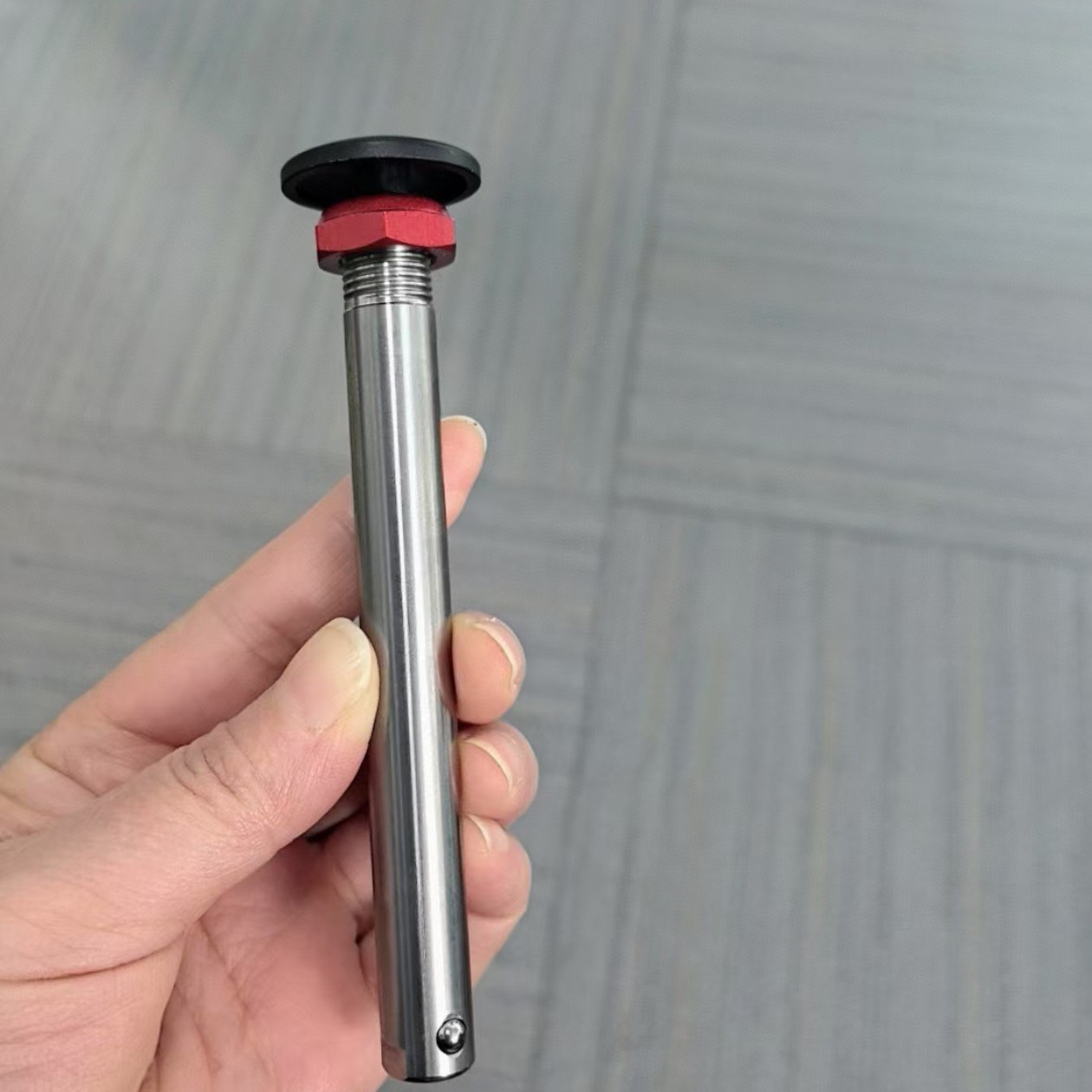 Производители предоставляют аксессуары для инвалидных колясок, быстроразъемные детали из железного сплава, различные прецизионные и прочные быстроразъемные детали