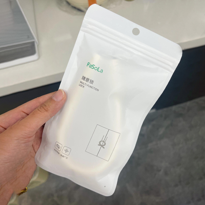 Portable Car Hook with Flexible Bendable Bracket, Simple Cabinet Lock, Multifunctional Portable Car Hanger